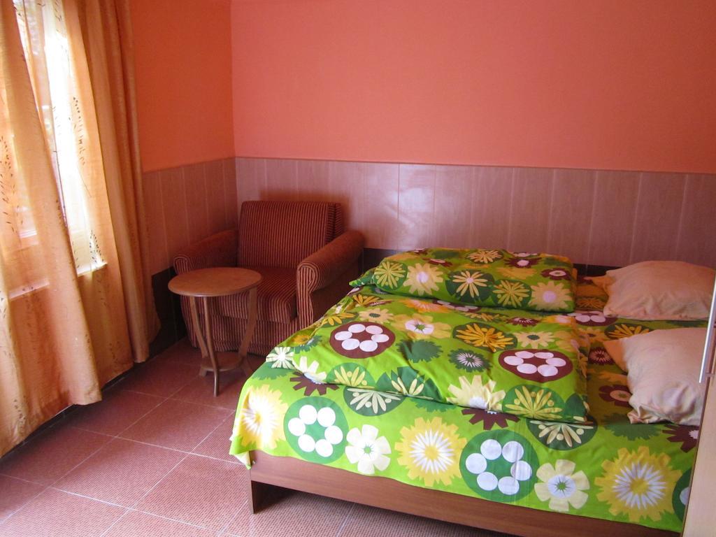 Guesthouse 97 In Batumi Rum bild