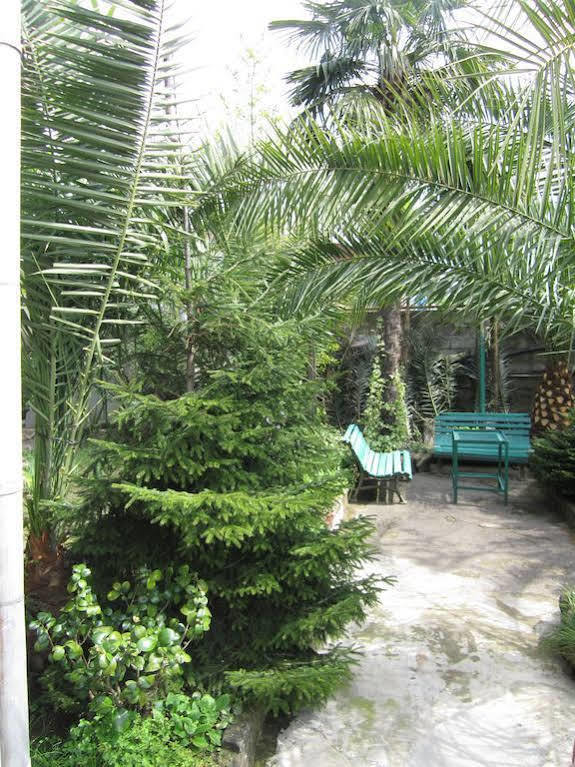 Guesthouse 97 In Batumi Exteriör bild